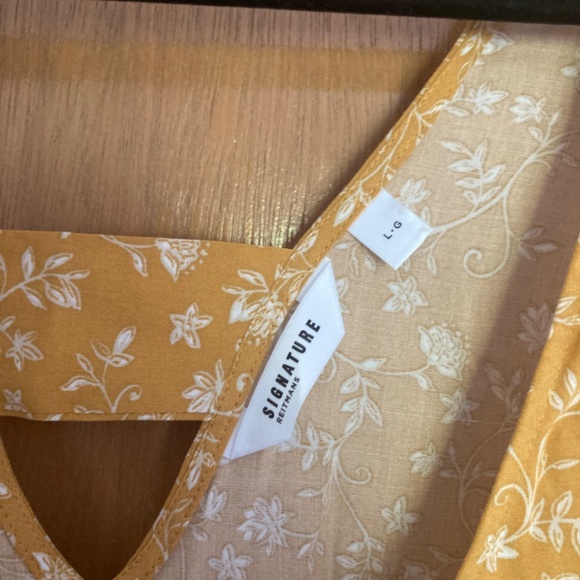 Floral Reitmans Signature Dress - Picture 3 of 3